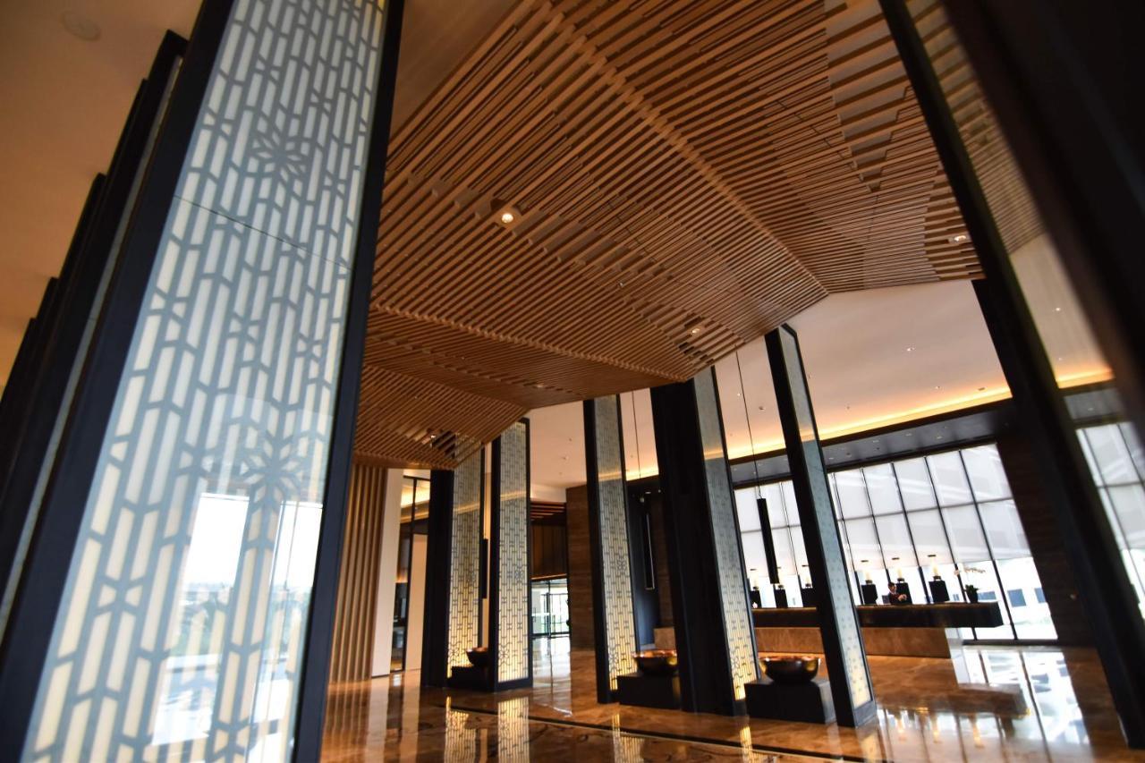Hotel Santika Premiere Bandara Palembang Exterior foto